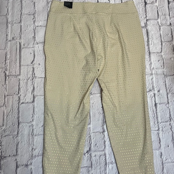 New Lane Bryant Curvy Fit Ankle Pant Size 20 - Picture 3 of 3